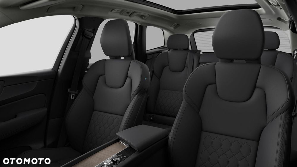Volvo XC 60 T6 Plug-In Hybrid AWD Ultra Dark - 13