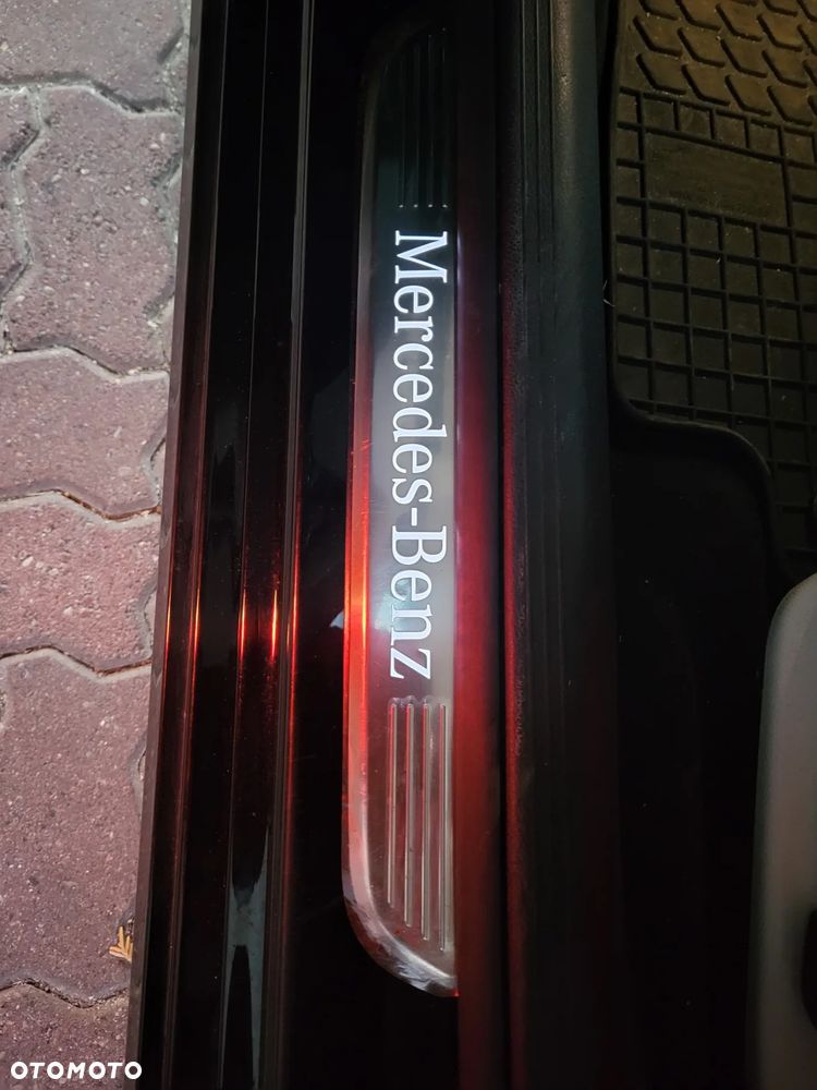 Mercedes-Benz Klasa E 220 d Business Edition 9G-TRONIC - 26