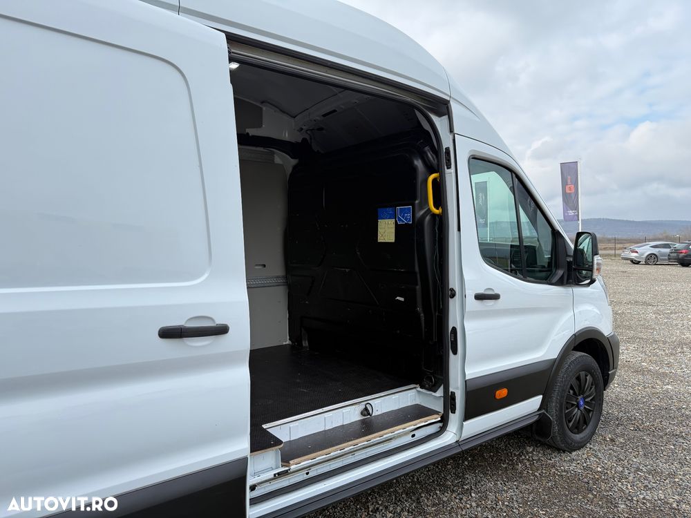 Ford Transit - 31