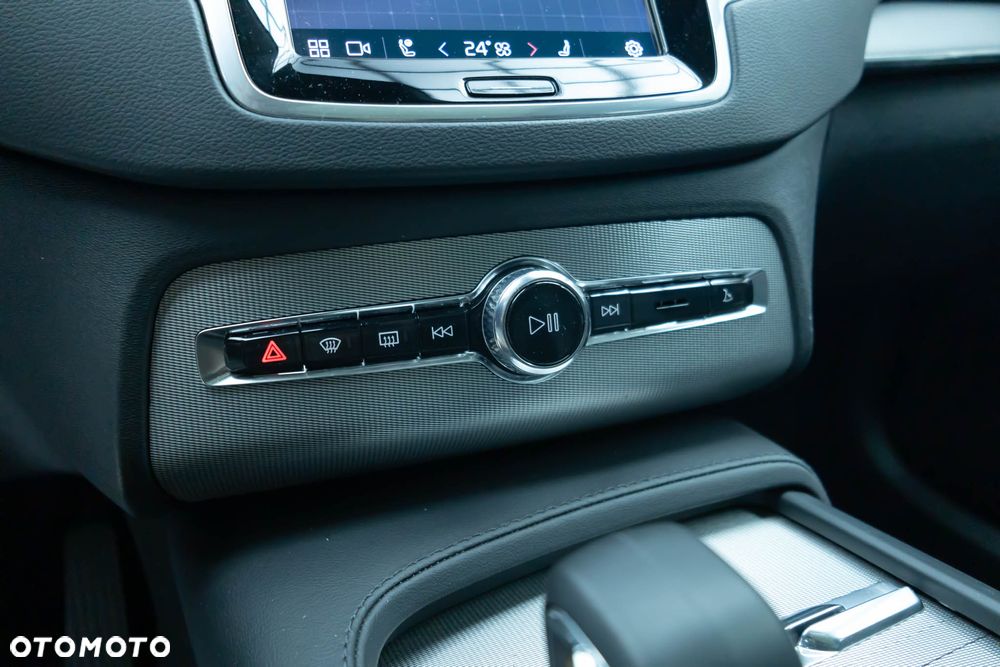 Volvo XC 90 T8 AWD Plug-In Hybrid Ultimate Bright 7os - 18