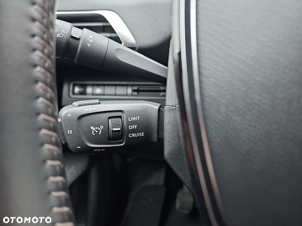 Peugeot 3008 1.2 PureTech Active Pack S&S - 14