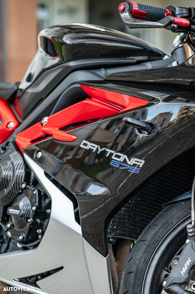 Triumph Altul - 16
