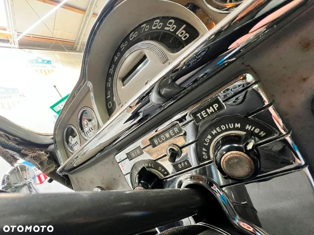 Pontiac Chieftain - 36