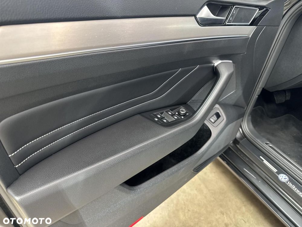 Volkswagen Passat - 10