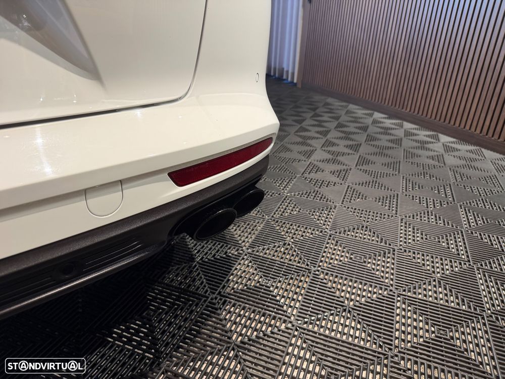 Porsche Panamera Sport Turismo 4 E-Hybrid Platinum Edition - 16