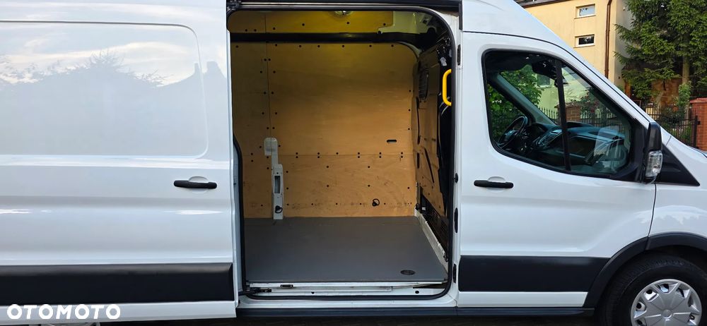 Ford Transit - 18