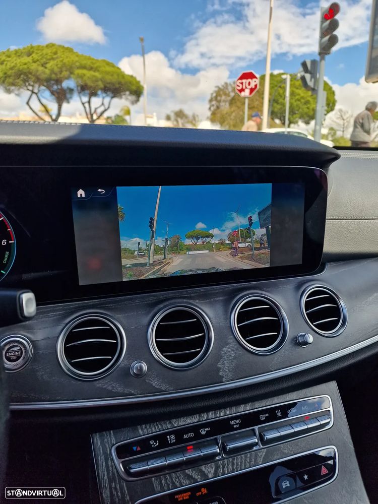 Mercedes-Benz E 300 de 4Matic T 9G-TRONIC AMG Line - 42
