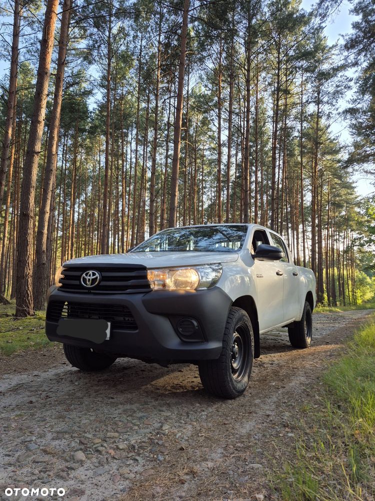 Toyota Hilux - 1