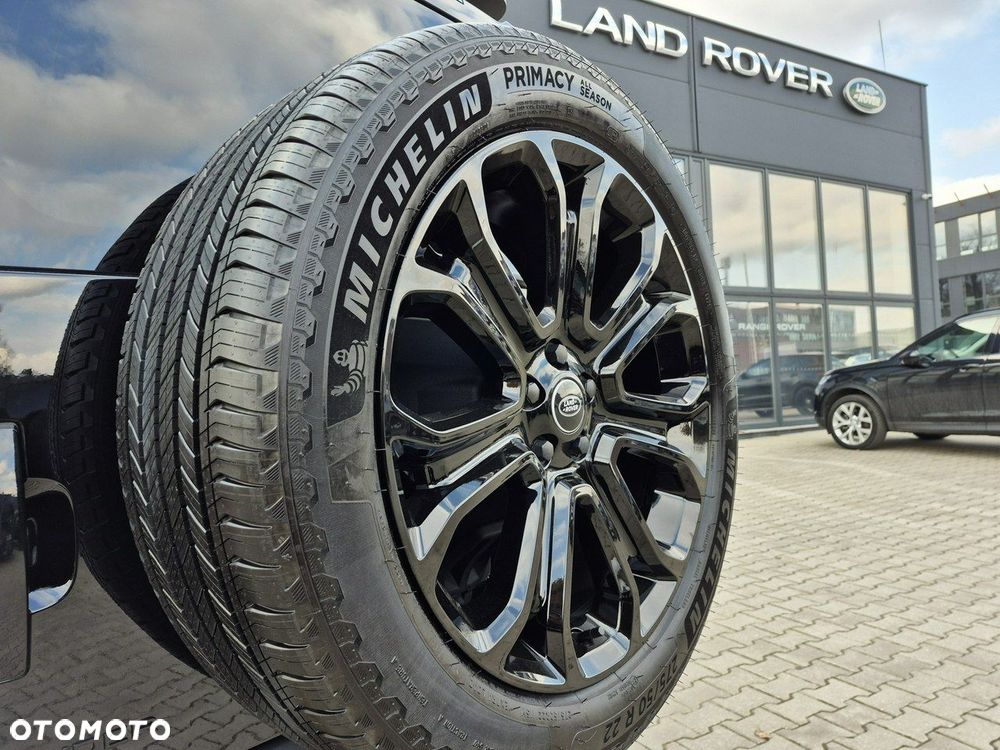 Land Rover Defender - 17