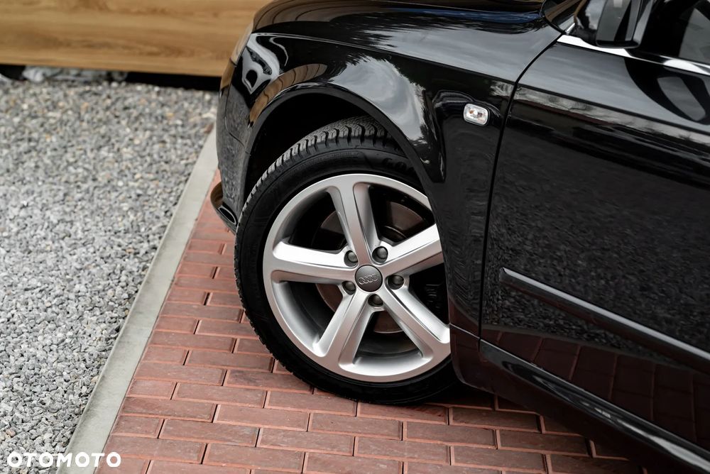 Audi A4 Avant 1.8 T - 12