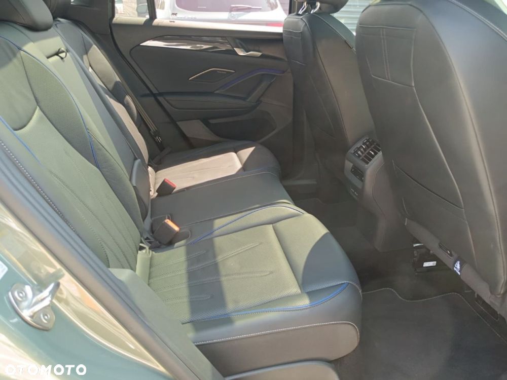 Volkswagen Tiguan - 25