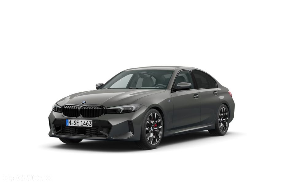 BMW Seria 3 330d xDrive mHEV - 15
