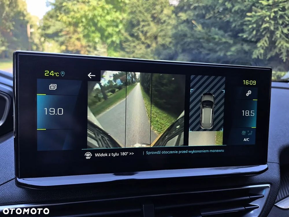Peugeot 3008 1.6 PureTech Hybrid PHEV Allure S&S EAT8 - 21