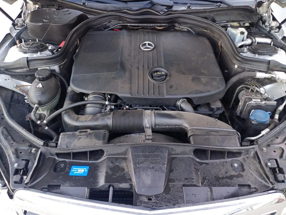 Mercedes-Benz Klasa E 200 CDI BlueEff - 18