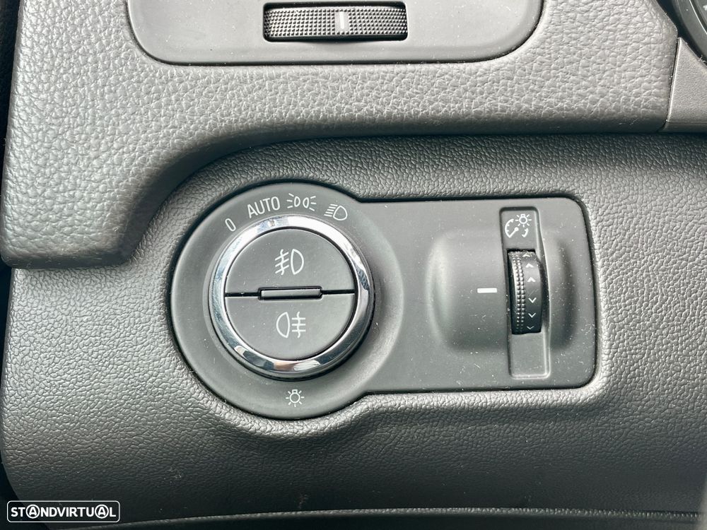 Opel Insignia 2.0 CDTi Cosmo S/S - 13