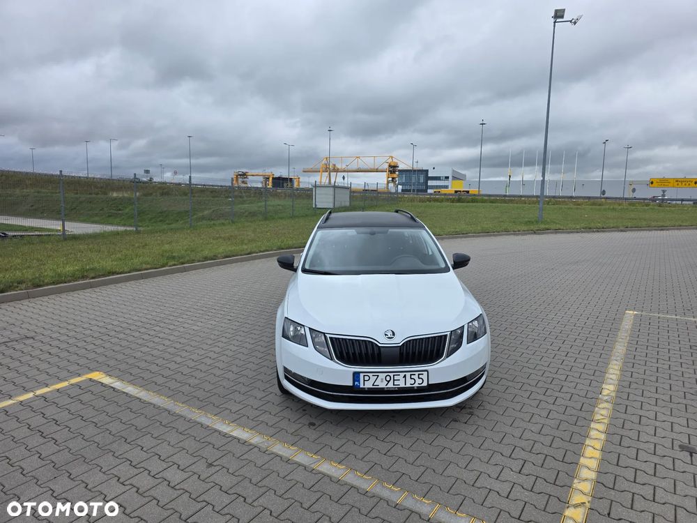 Skoda Octavia 1.6 TDI SCR Ambition - 2
