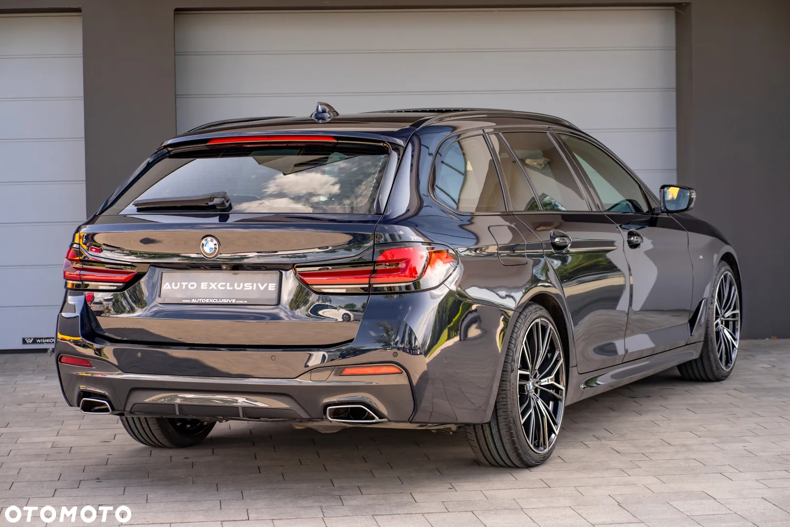 BMW Seria 5 530d xDrive Touring M Sport Edition - 26