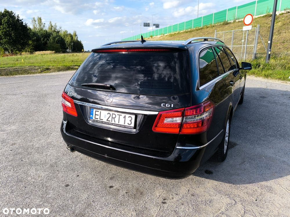 Mercedes-Benz E-Class 2010 photo 5