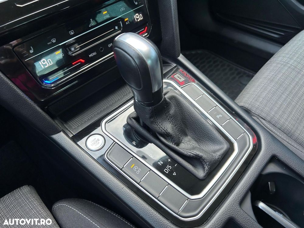 Volkswagen Passat 2.0 TDI DSG Comfortline - 20