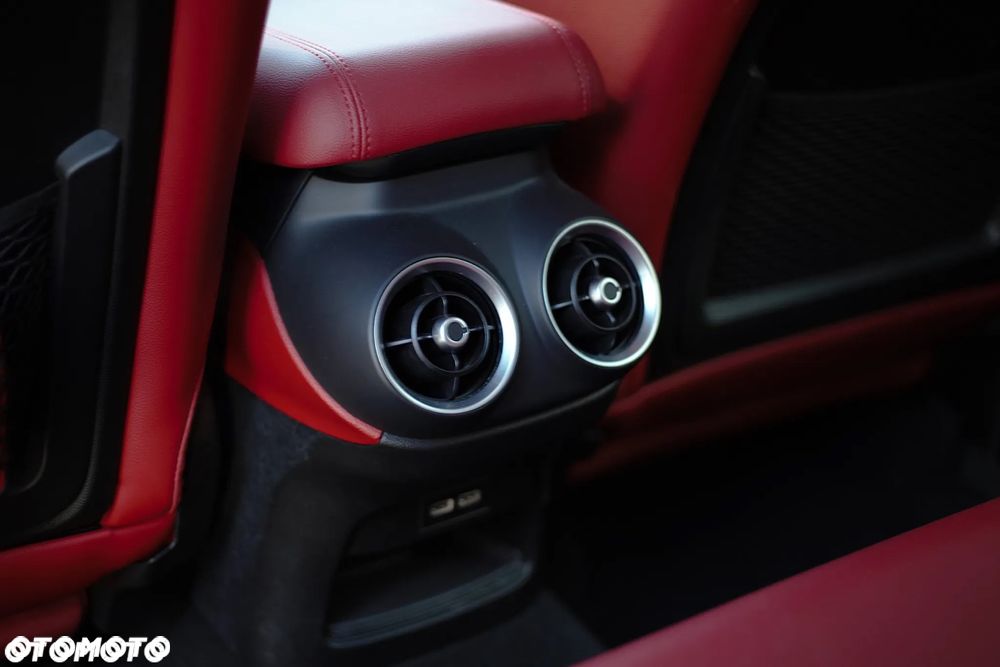 Alfa Romeo Stelvio 2.0 Turbo Q4 - 11