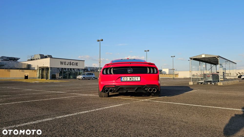 Ford Mustang - 16