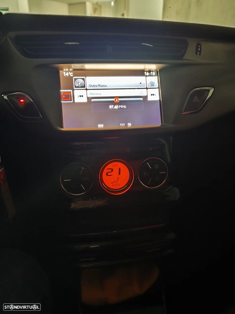 Citroën C3 1.2 PureTech Shine - 7