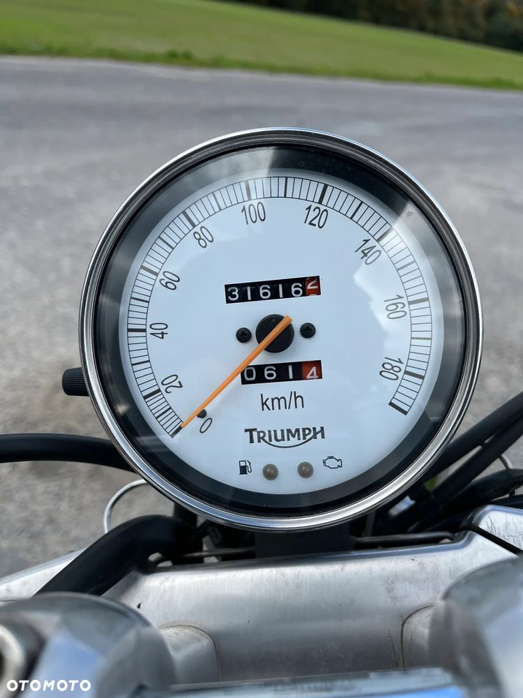 Triumph Speedmaster - 7