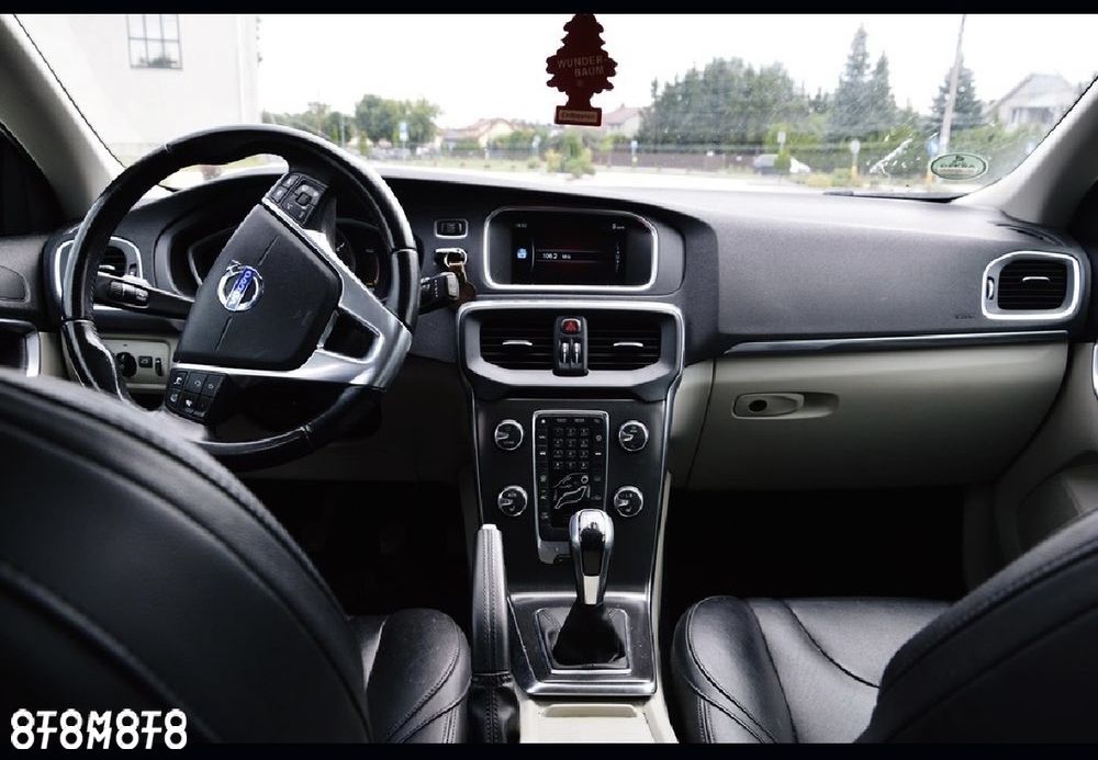Volvo V40 - 28