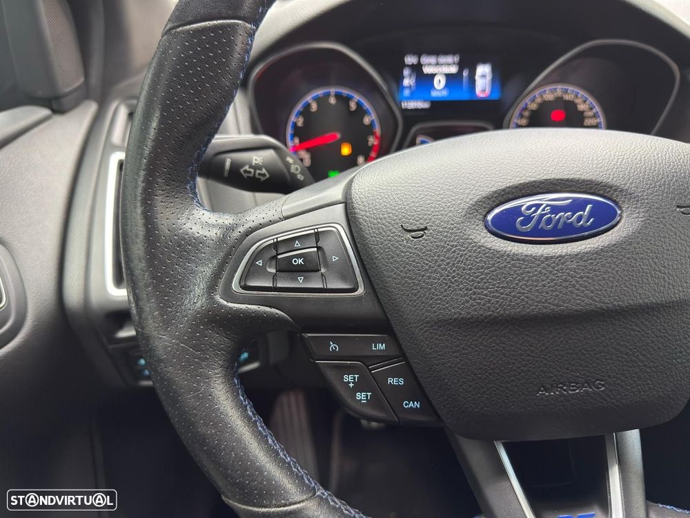 Ford Focus 2.3 EcoBoost RS Pack Performance - 32