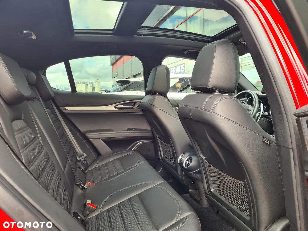 Alfa Romeo Stelvio 2.0 Turbo Veloce Q4 - 32