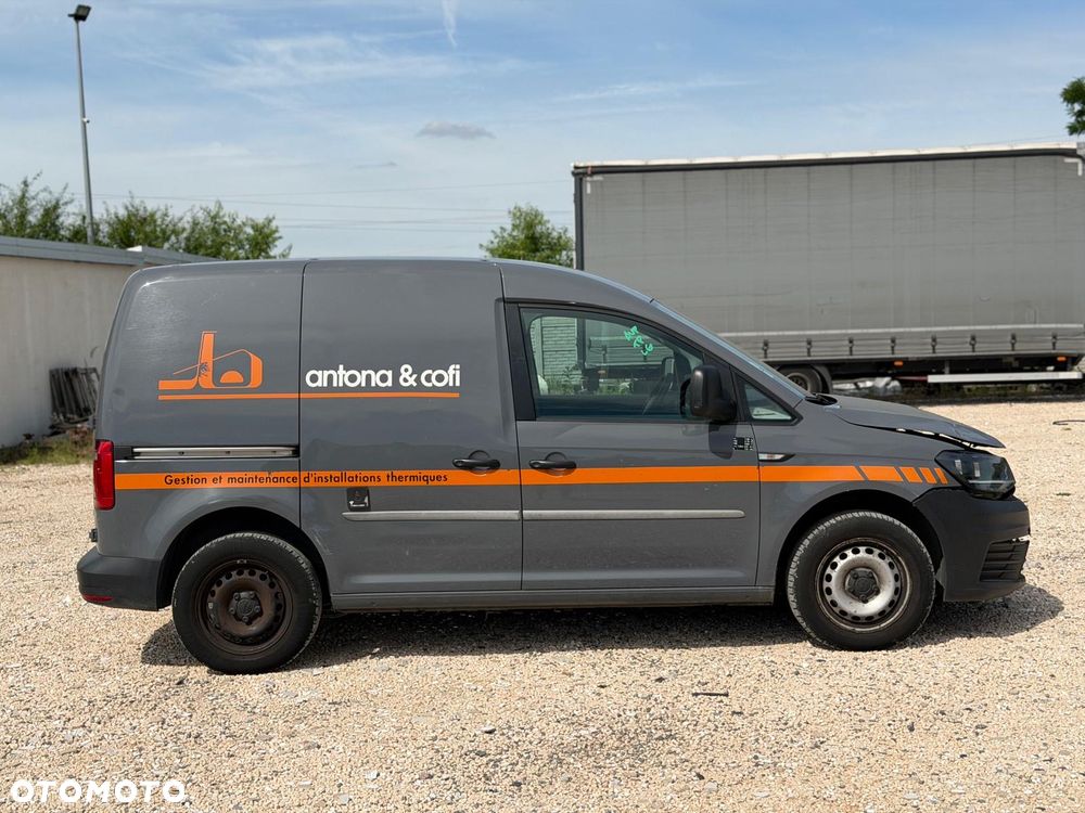 Volkswagen Caddy - 4
