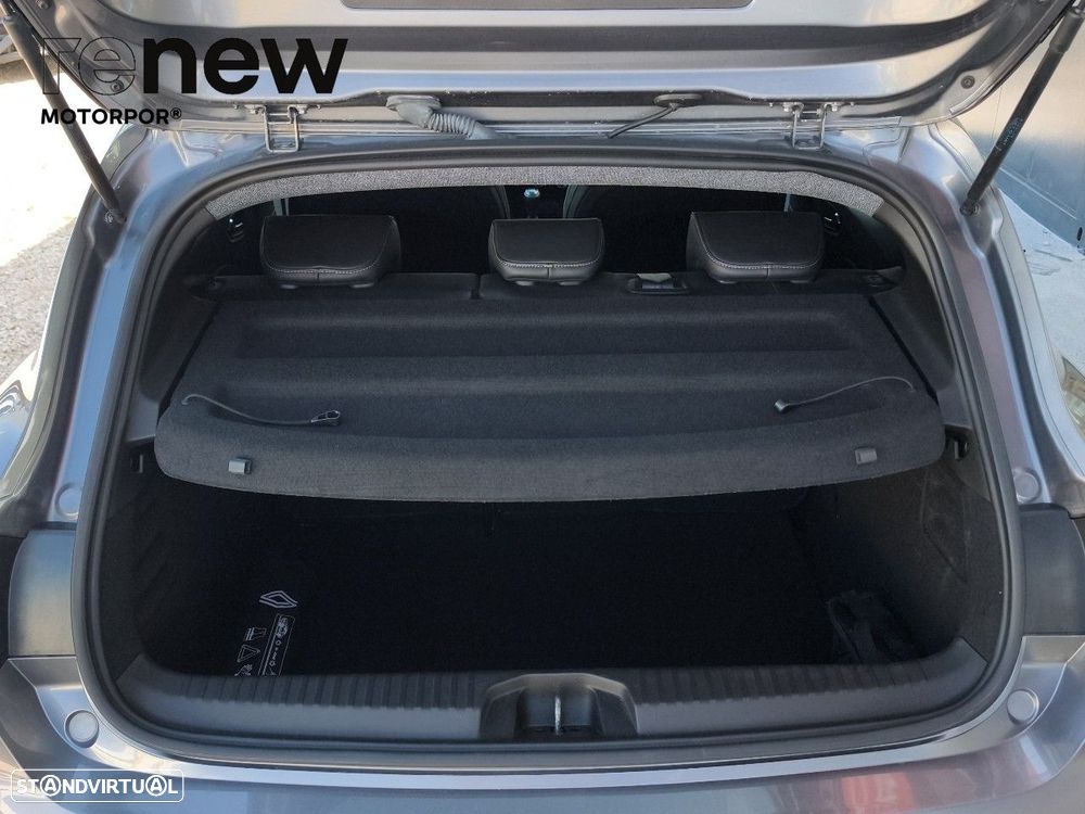 Renault Clio 1.0 TCe Techno — fotografia 9