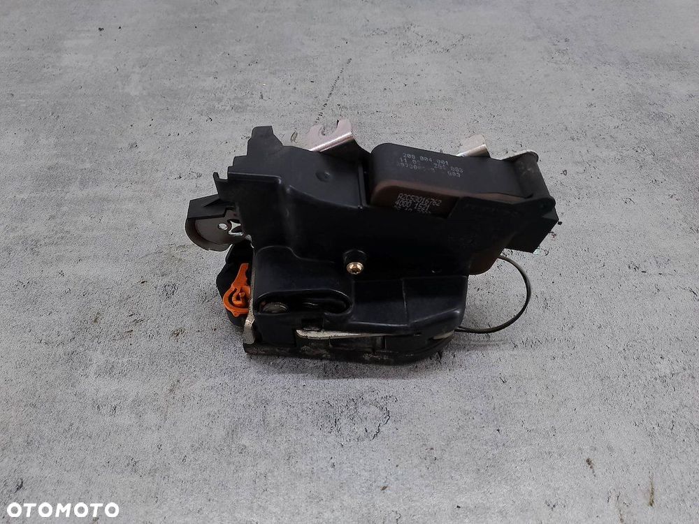 ZAMEK DRZWI PRZESUWNYCH PRAWYCH MERCEDES VITO 639 A6397300635 - 1