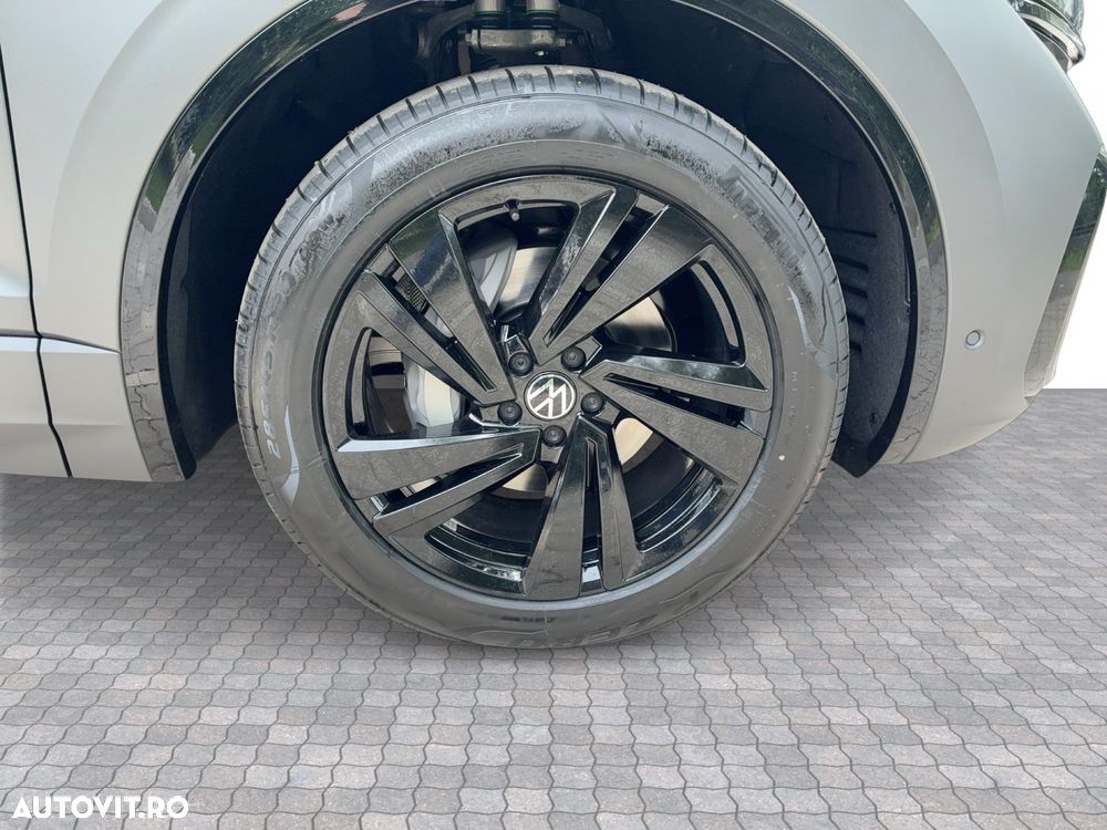 Volkswagen Touareg V6 TDI 4MOTION R-Line - 16