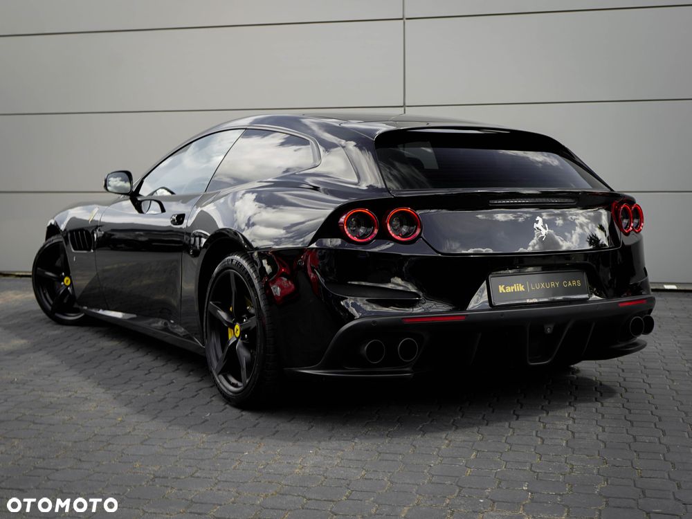 Ferrari GTC4Lusso - 3