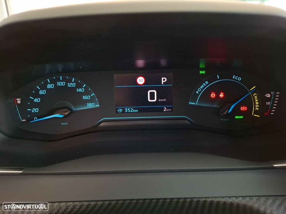 Peugeot e-2008 54 kWh Style - 8