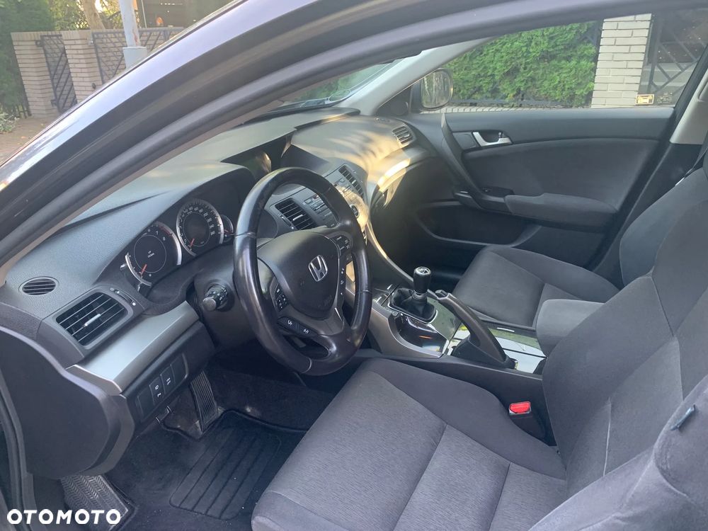 Honda Accord 2.0 Executive - 22