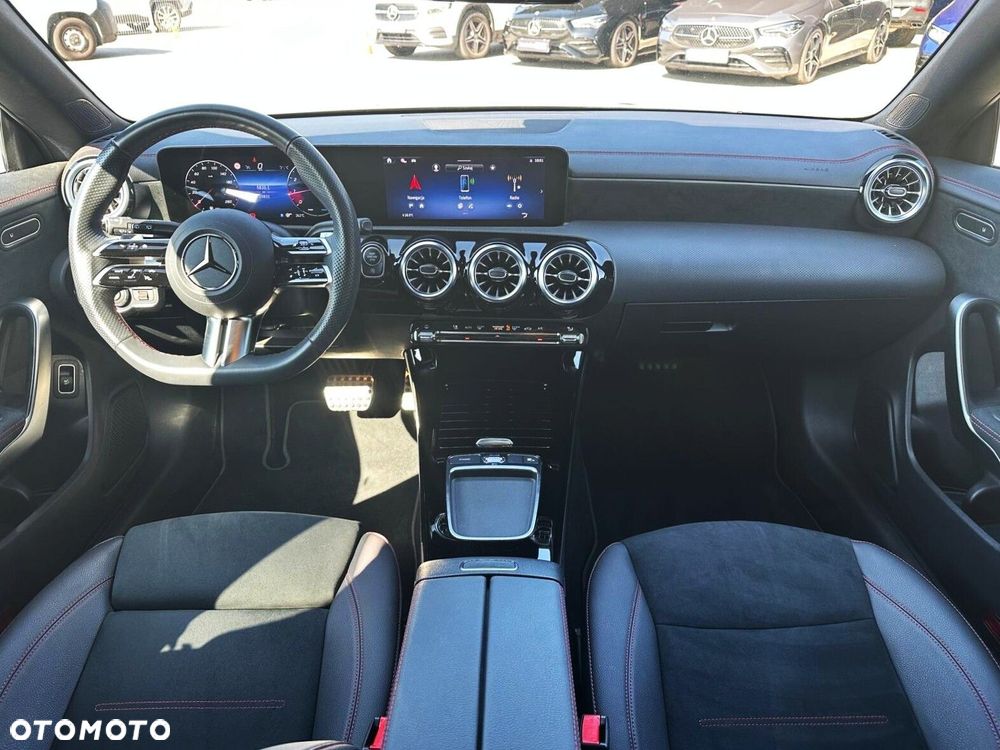 Mercedes-Benz CLA - 8