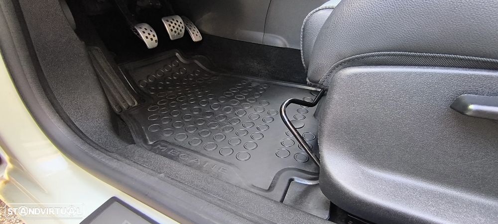 Renault Mégane Sport Tourer 1.5 dCi GT Line SS - 18