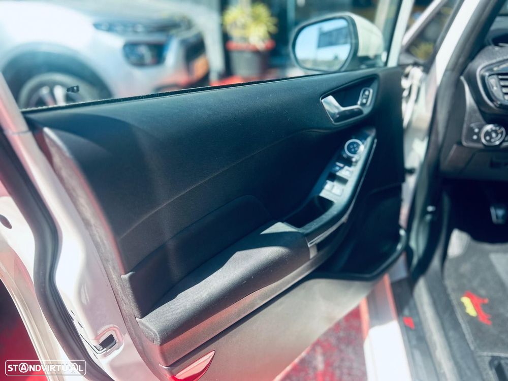 Ford Fiesta 1.0 EcoBoost ST-Line - 20