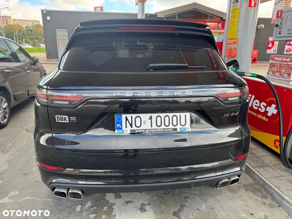 Porsche Cayenne Turbo - 2
