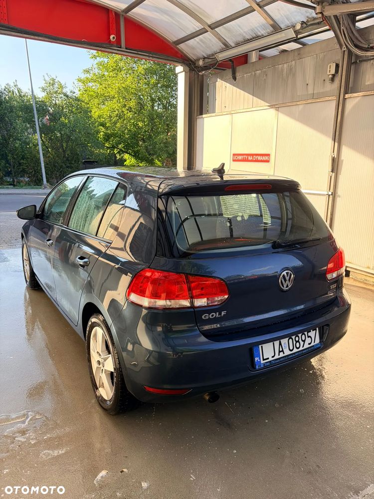 Volkswagen Golf 1.6 TDI BlueMotion Technology Comfortline - 2