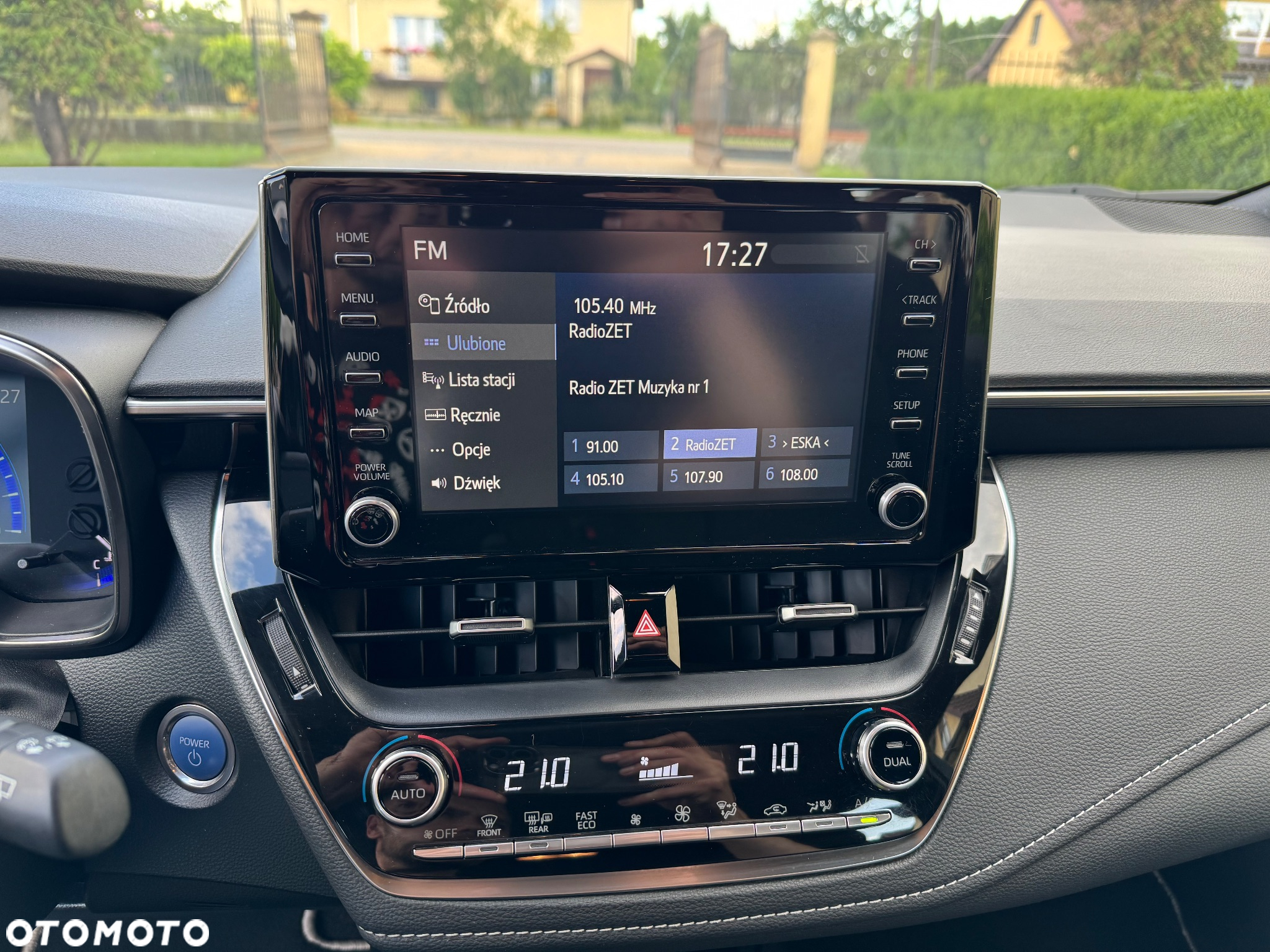 Toyota Corolla 2.0 Hybrid Comfort - 21