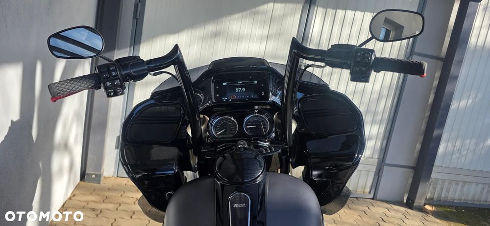 Harley-Davidson Touring Road Glide - 8