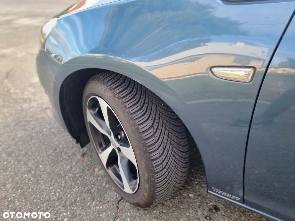 Opel Astra 1.4 Turbo Design Edition - 10