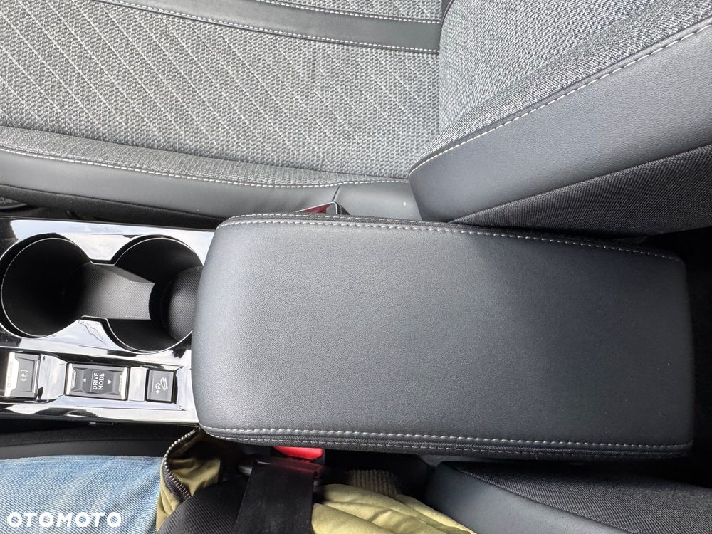 Peugeot 2008 PureTech 100 Allure - 35