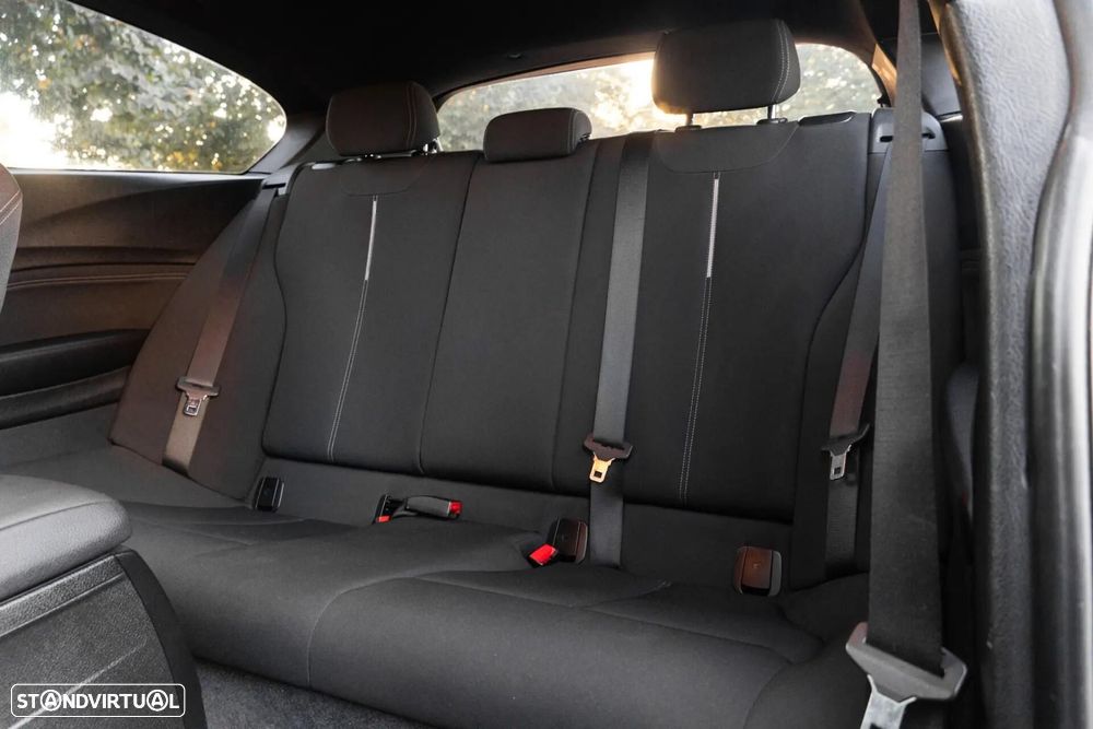 BMW 116 d EDynamics Line Sport - 10
