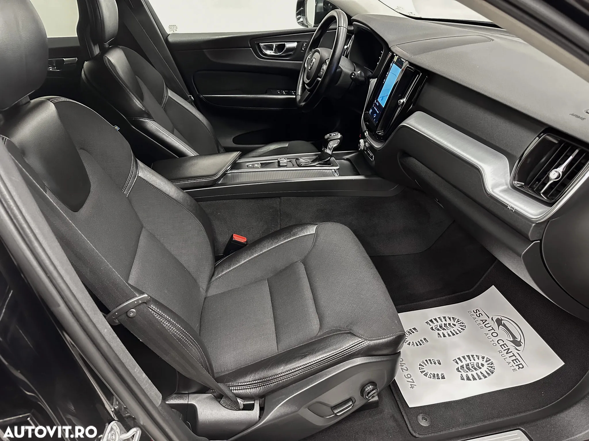 Volvo XC 60 D4 AWD Momentum - 12