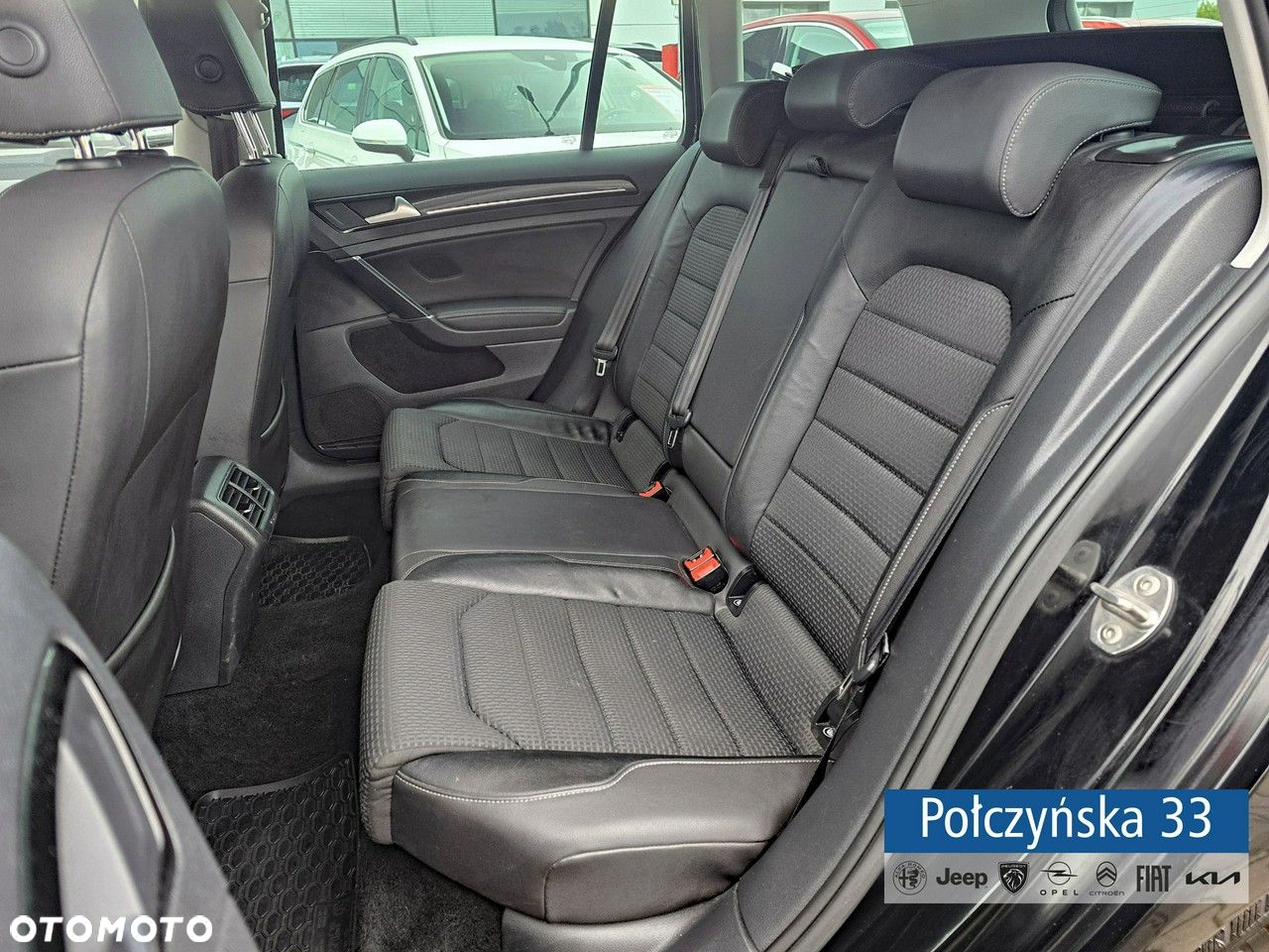 Volkswagen Golf - 12