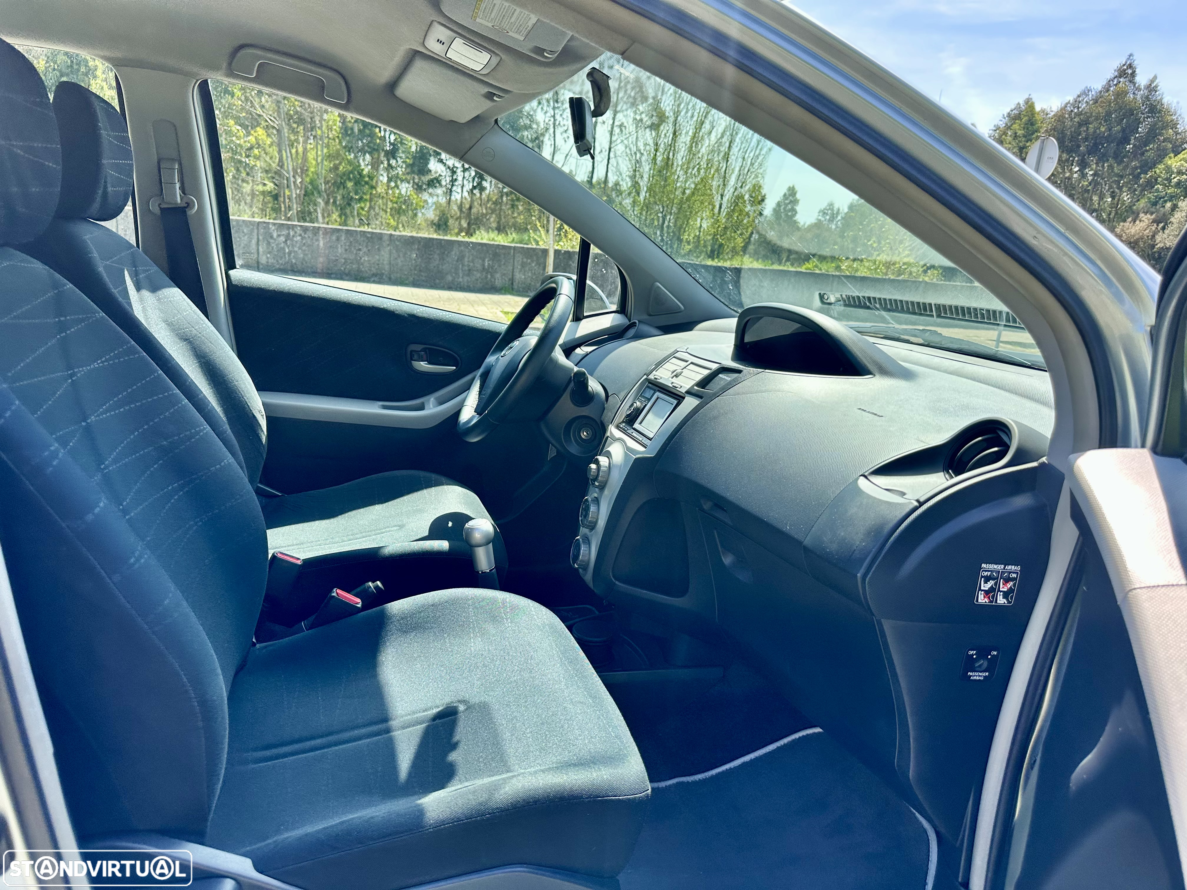 Toyota Yaris 1.4 D-4D Rock In Rio - 28